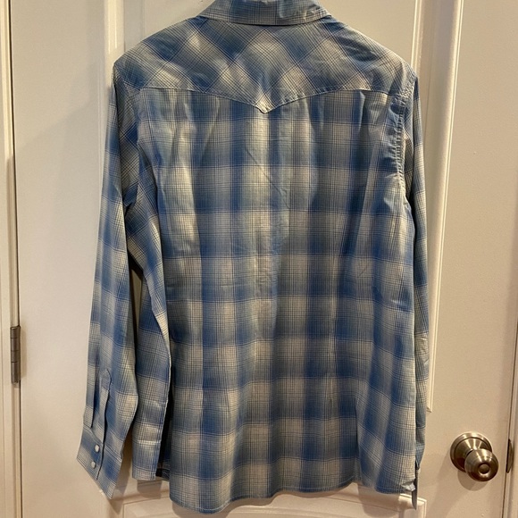 NWT Wrangler Blue/White Women's Long Sleeve Western Shirt, XXL - Picture 3 of 9